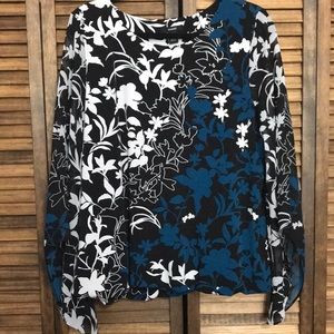 **REDUCED**Alfani x-large top.